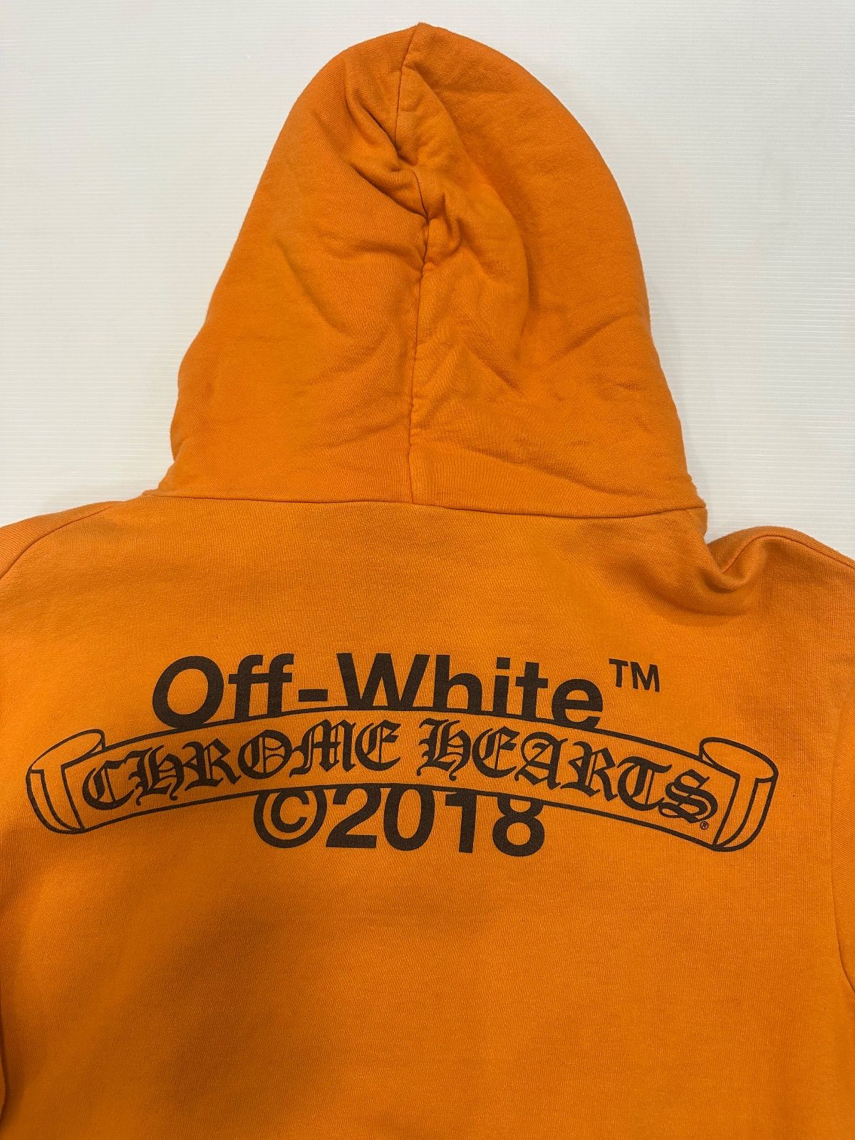 OFF-WHITE x Chrome Hearts 2018 Hoodie Orange/Black - Lightly Pre-Owned Size M
