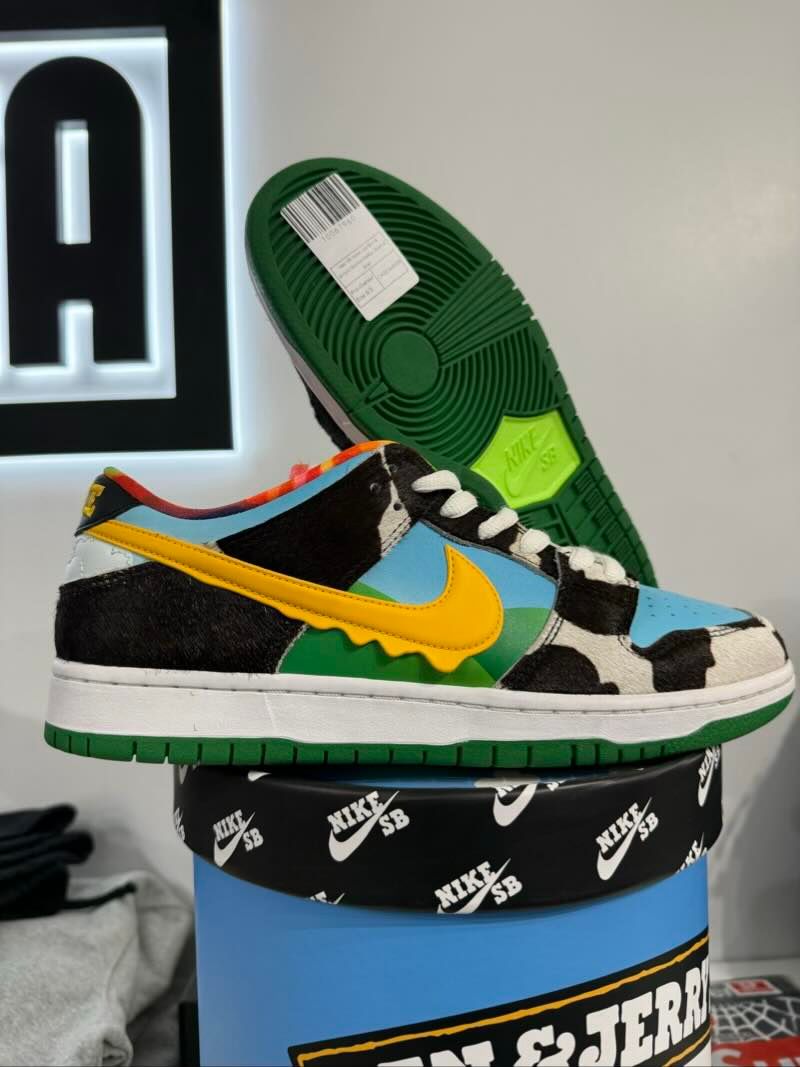 Nike SB Dunk Low Ben & Jerry's Chunky Dunky (Special Box) - Pre-Owned Size 9.5