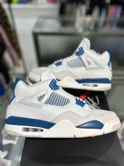 Jordan 4 Retro Military Blue (2024) - Pre-Owned Size 10.5