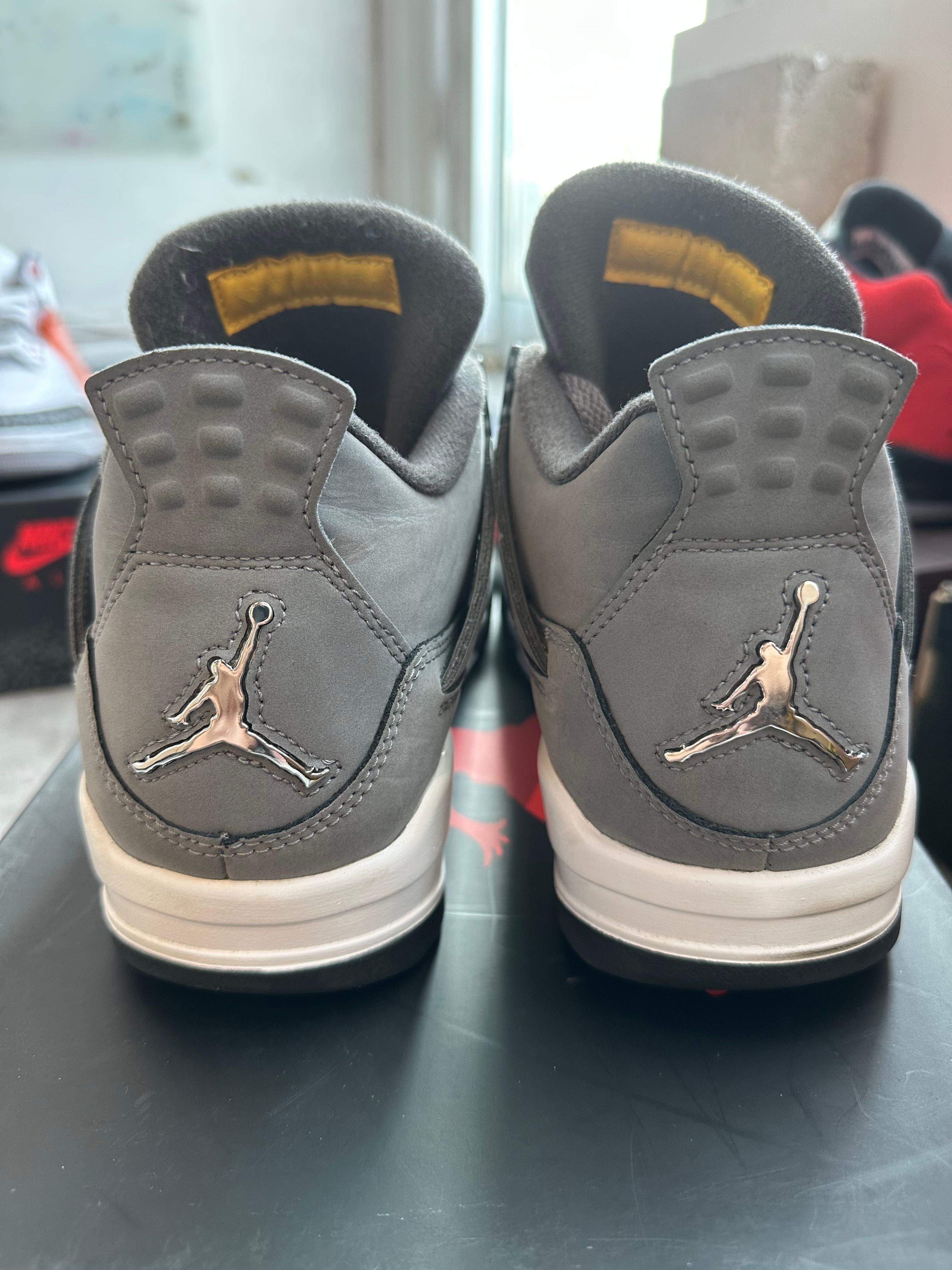 Air Jordan 4 Retro Cool Grey (2019) (VNDS Size 8) - Pre-Owned