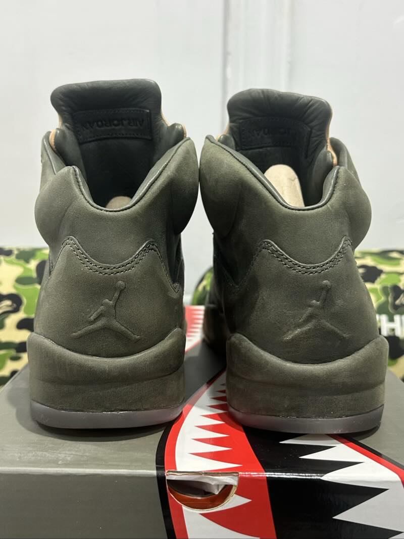 Jordan 5 Retro Take Flight - Pre-Owned Size 7.5