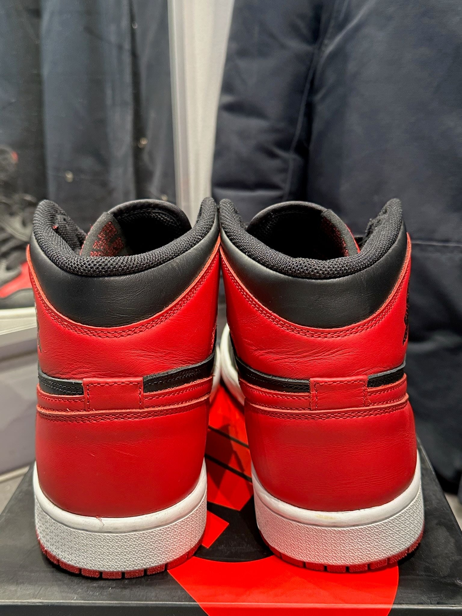 Jordan 1 Retro High Bred Banned (2016) - Pre-Owned Size 9.5
