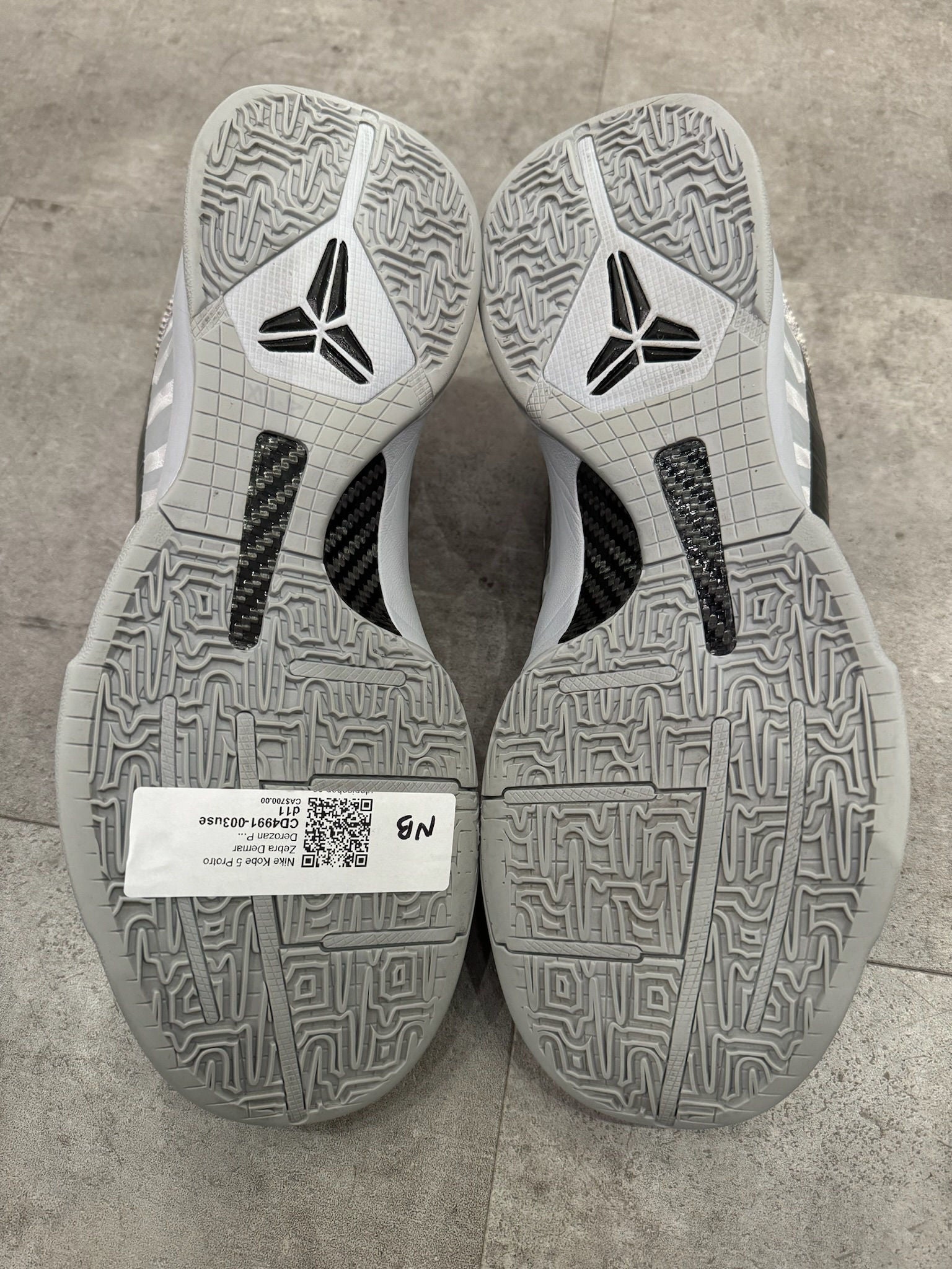 Nike Kobe 5 Protro Zebra Demar Derozan PE - Pre-Owned Size 11 (No original box)