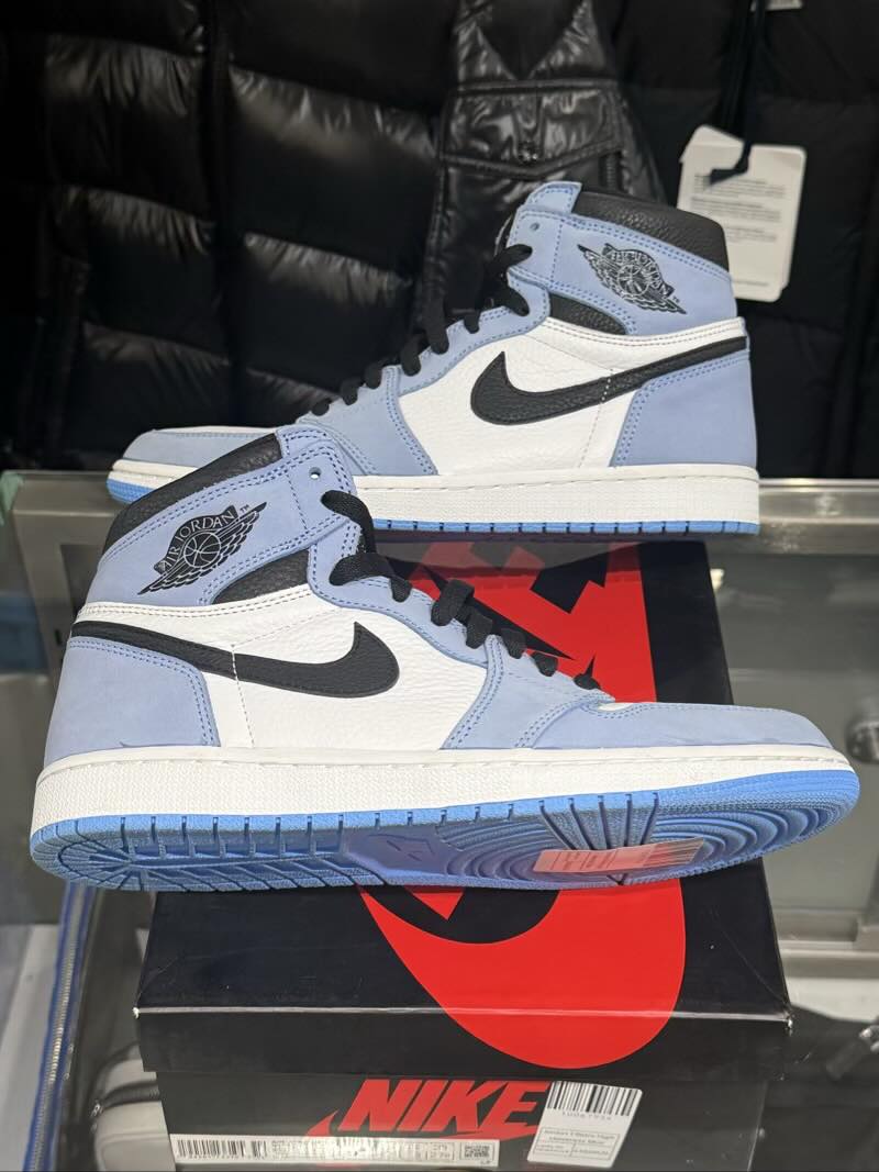 Jordan 1 Retro High University Blue - Lightly Pre-Owned Size 9