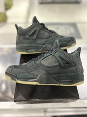 Jordan 4 Retro Kaws Black - Pre-Owned Size 11
