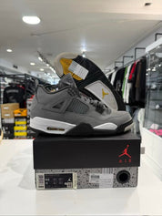 Air Jordan 4 Retro Cool Grey (2019) - Pre-Owned Size 9.5