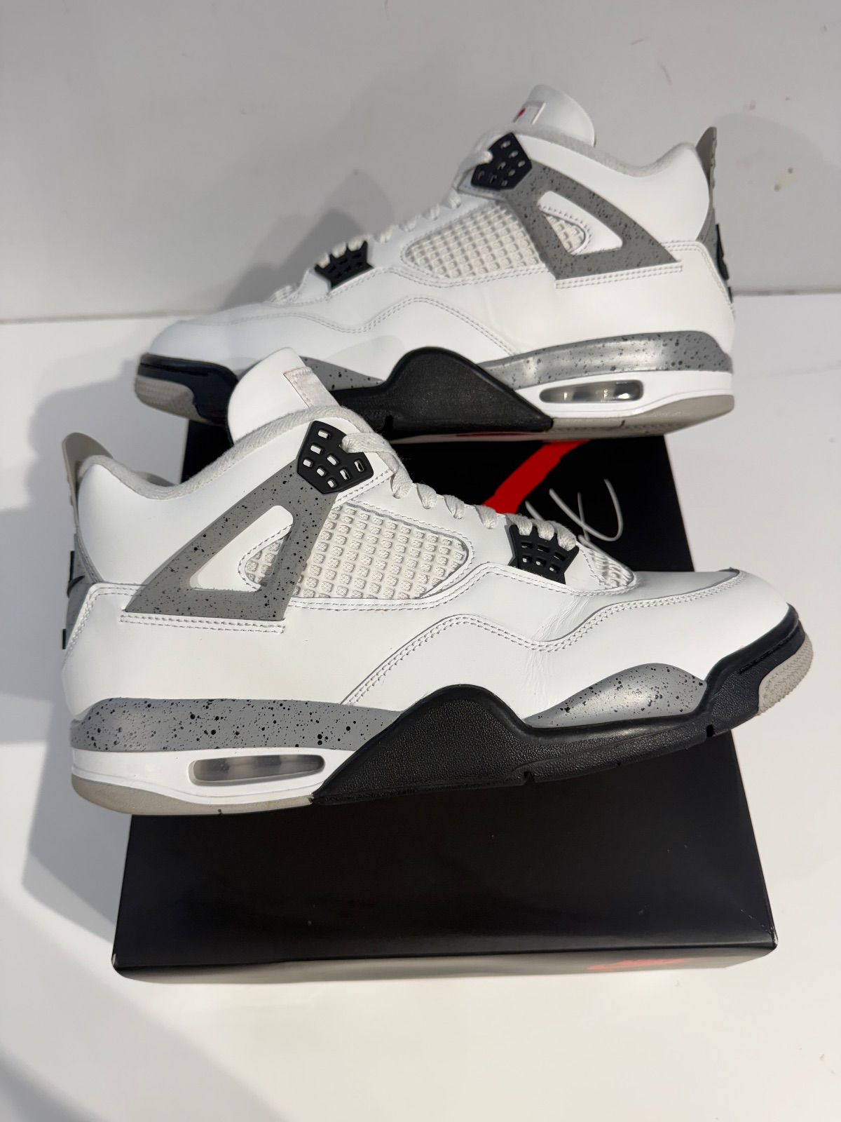 Jordan 4 Retro White Cement (2025) - Lightly Pre-Owned Size 11.5
