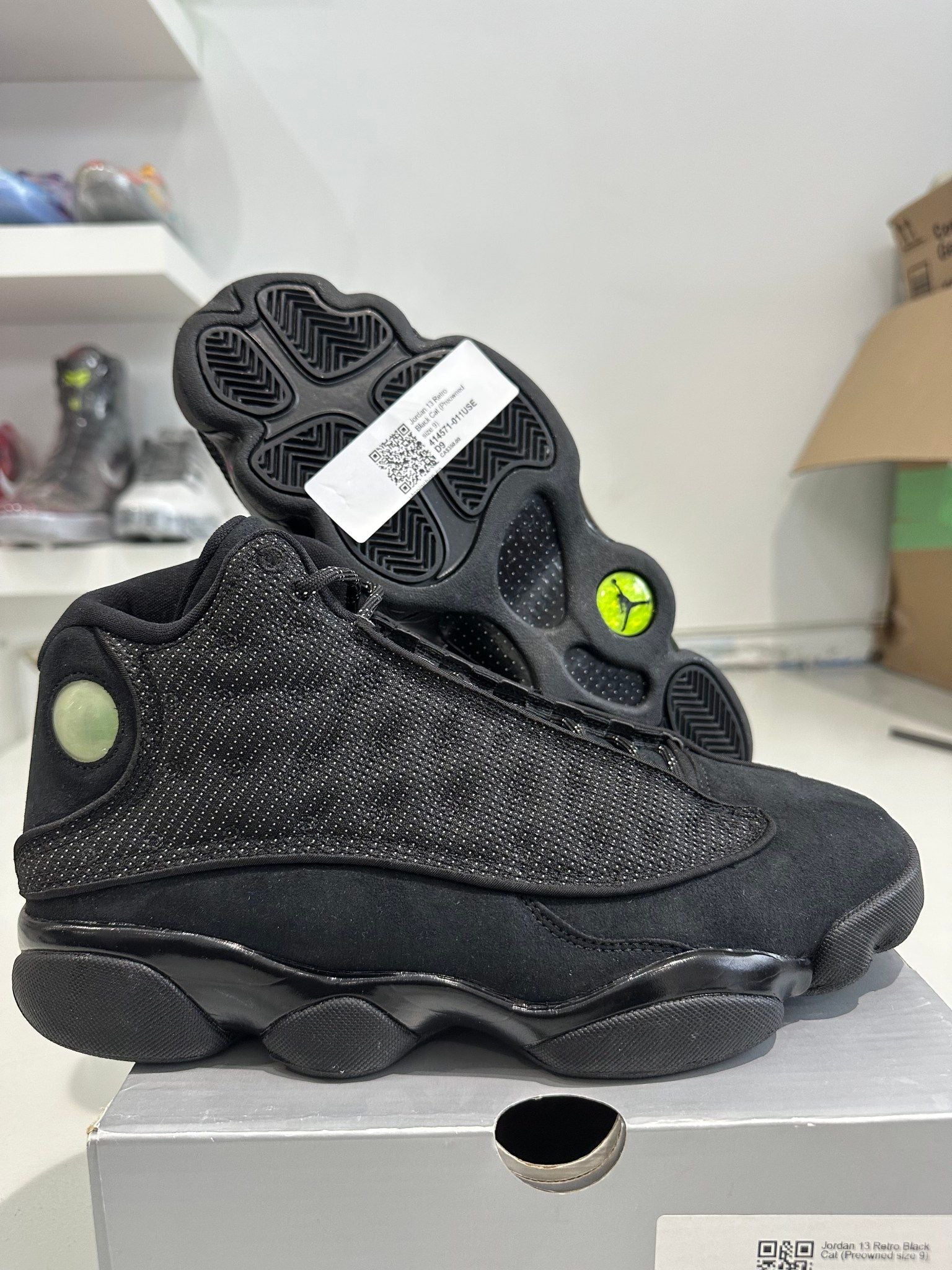 Jordan 13 Retro Black Cat - Pre-Owned Size 9