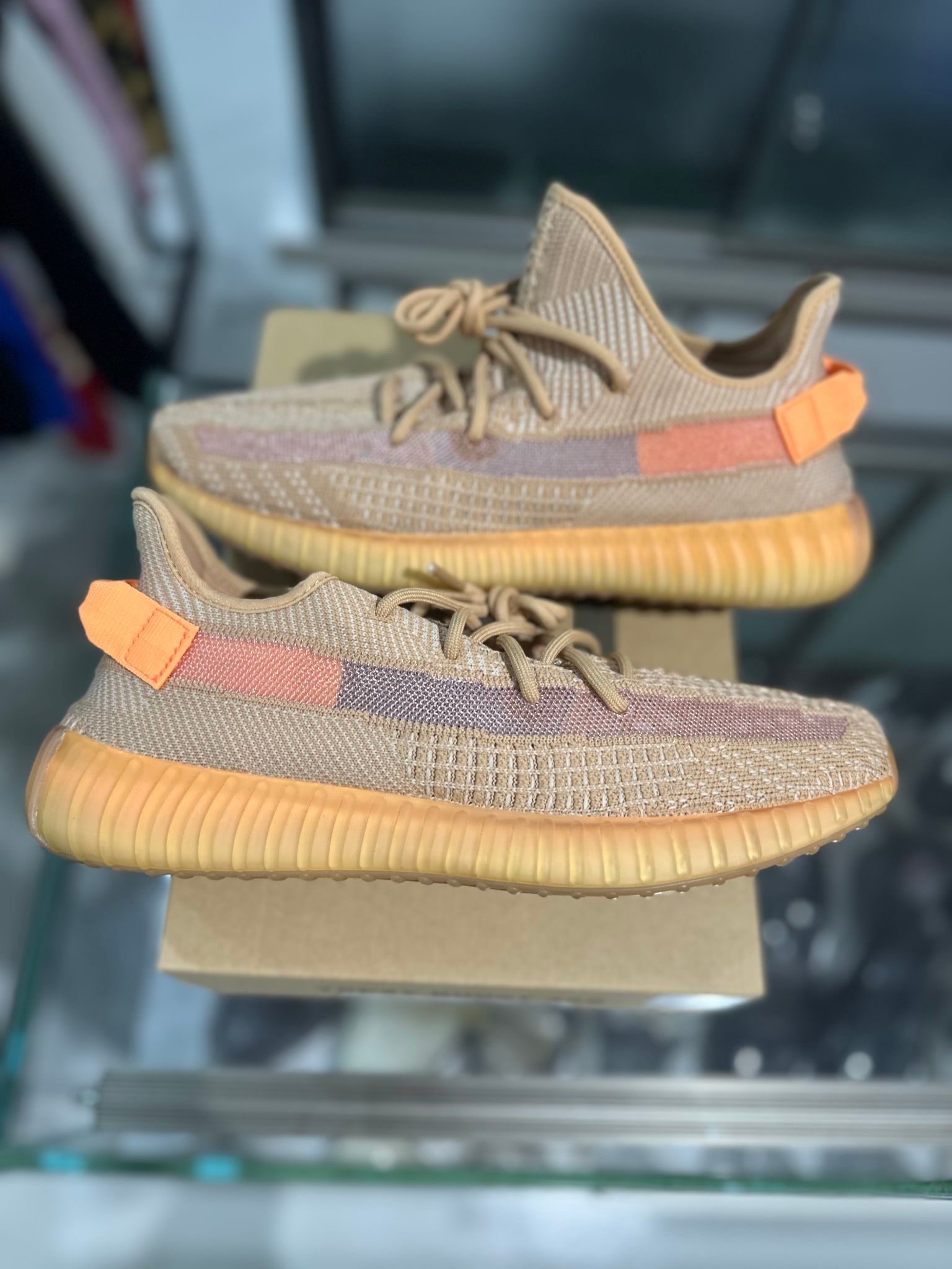 Adidas Yeezy Boost 350 V2 Clay - Pre-Owned Size 11 (Replacement Box)