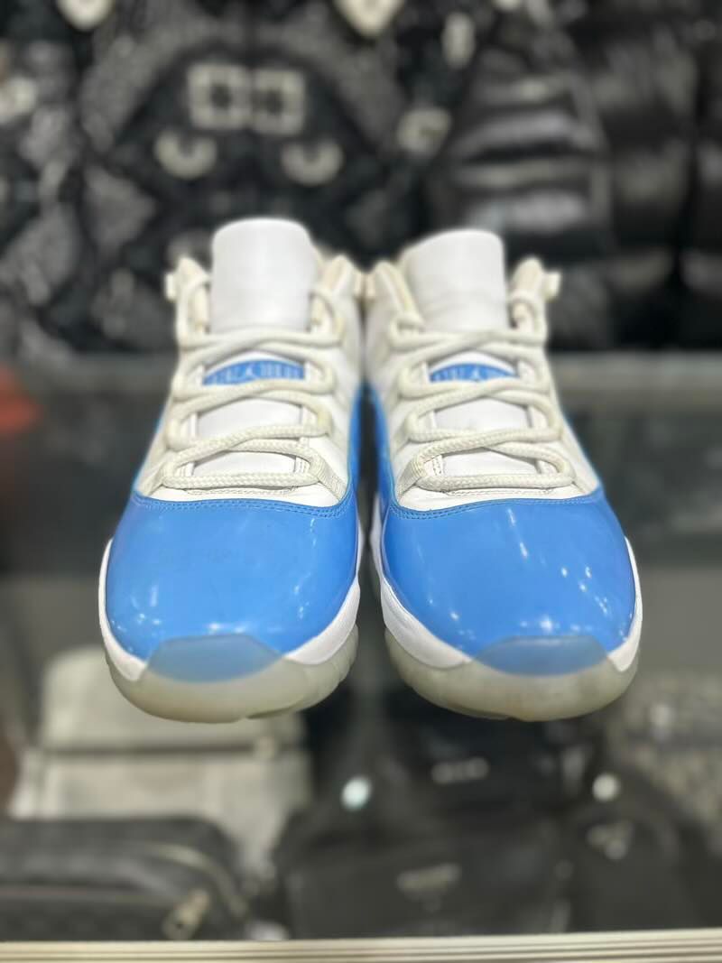 Jordan 11 Retro Low University Blue (2017) - Pre-Owned Size 11.5 (No original box)