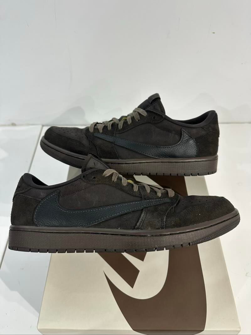 Jordan 1 Retro Low OG SP Travis Scott Velvet Brown - Lightly Pre-Owned Size 10