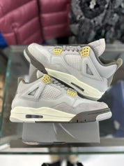 Jordan 4 Retro SE Craft - Pre-Owned Size 8