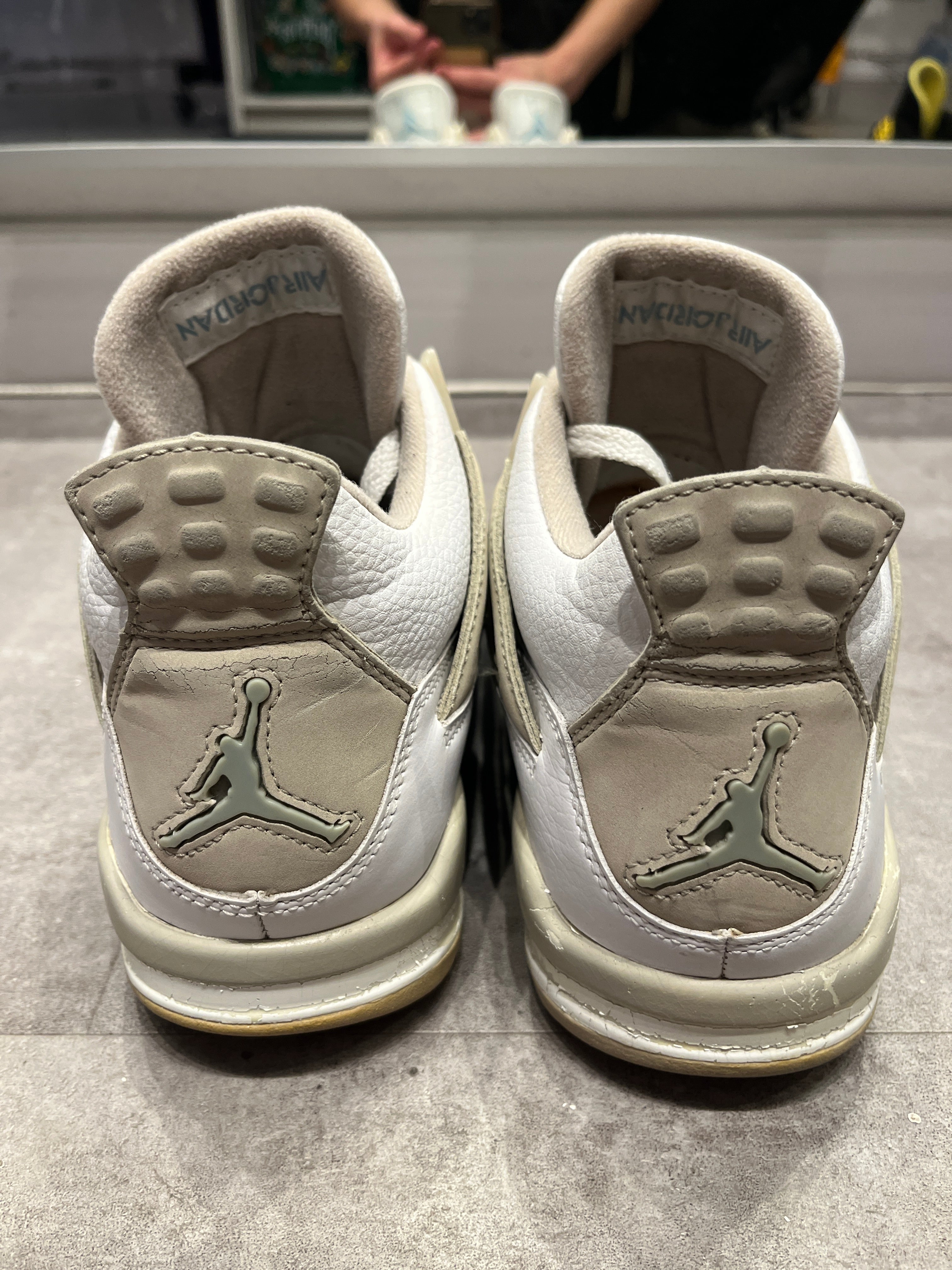 Jordan 4 Retro Sand (2006) - Pre-Owned Size 8.5