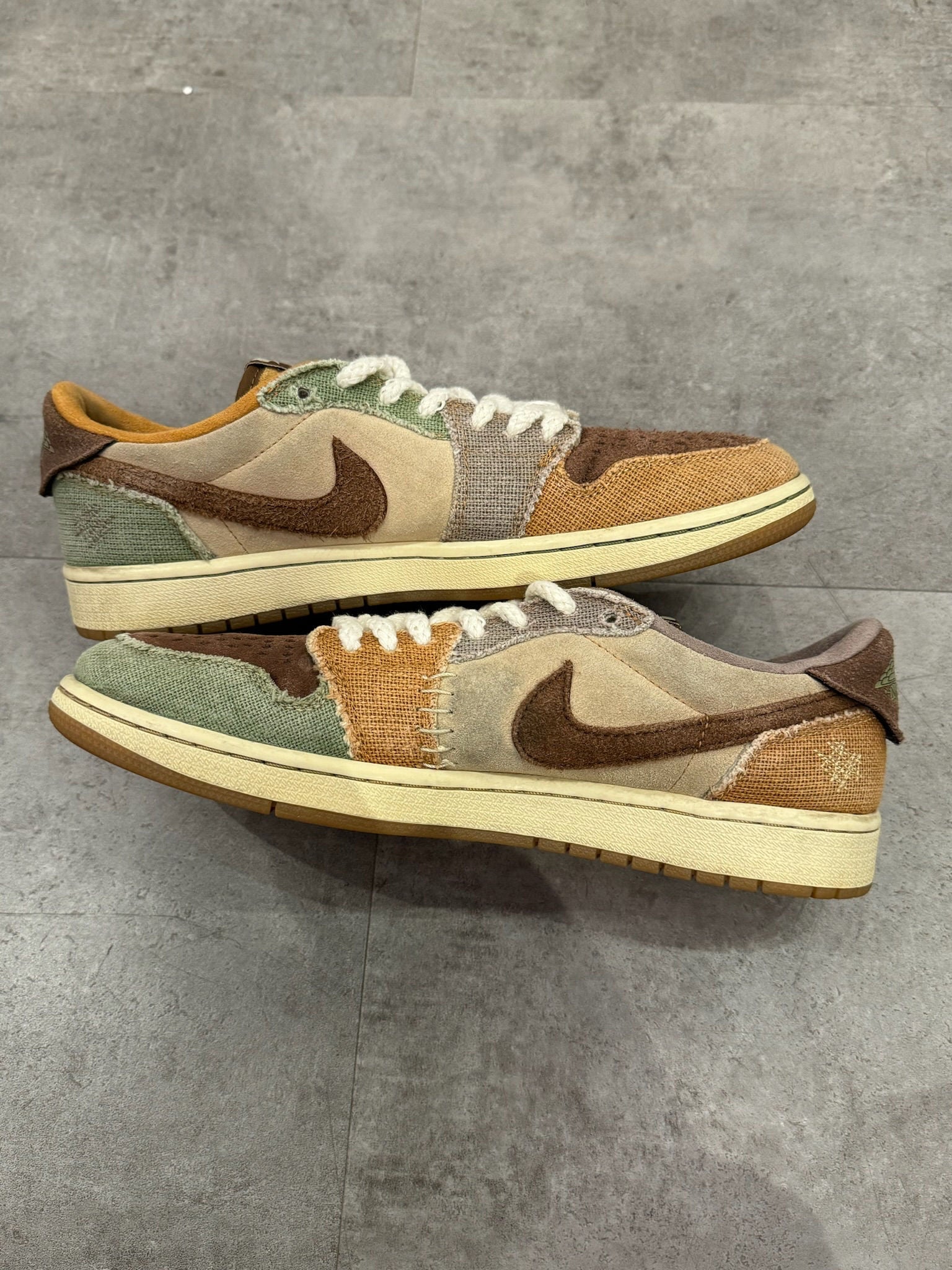 Jordan 1 Retro Low OG Zion Williamson Voodoo - Pre-Owned Size 9.5 (No original box)