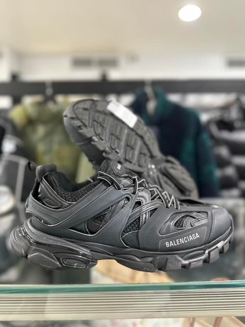 Balenciaga Track Sneaker Black - Pre-Owned Size 11 (No original box)