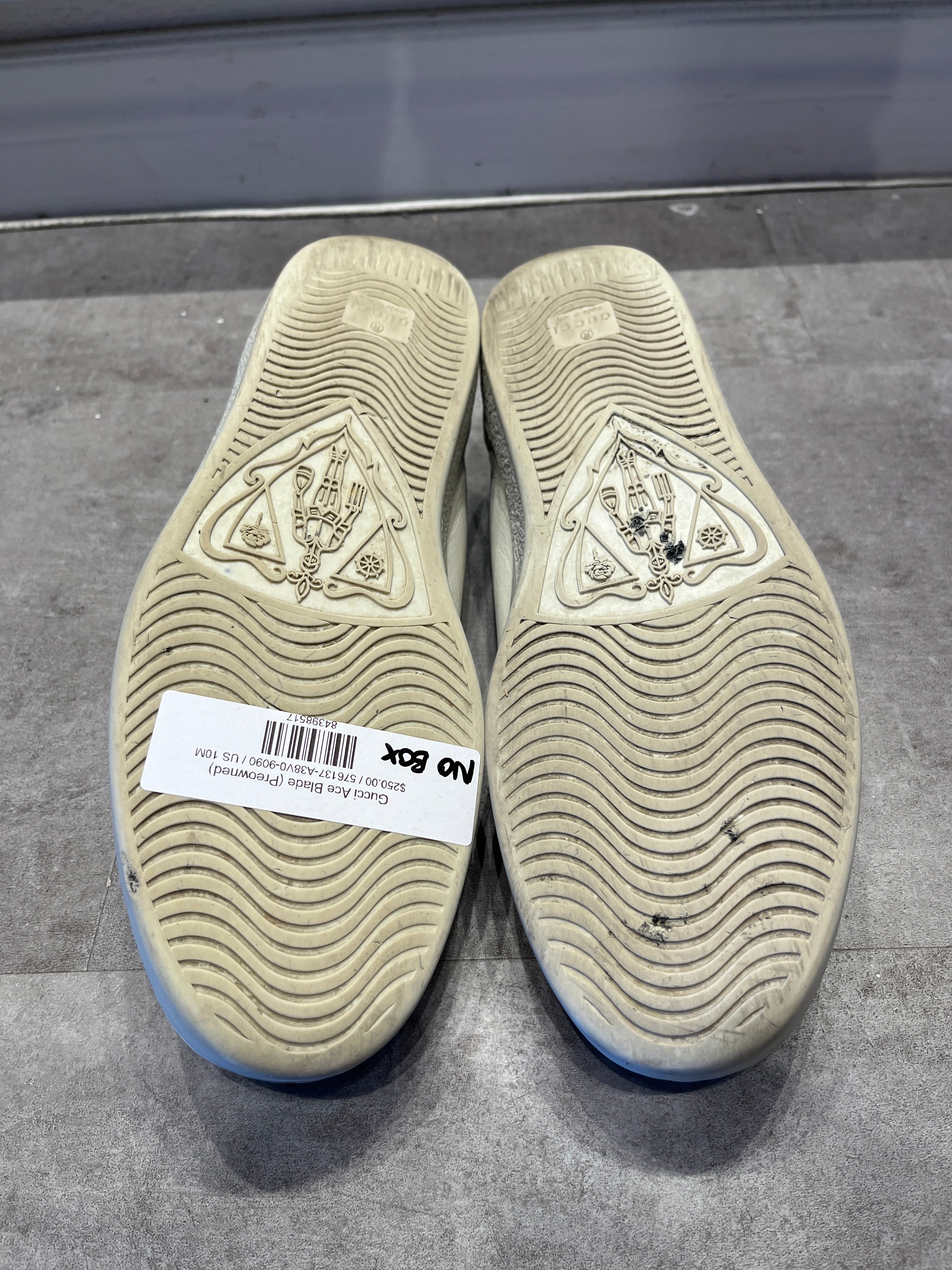 Gucci Ace Blade - Pre-Owned Size 10 (No original box)