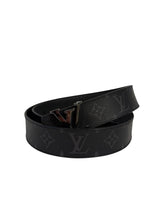 Louis Vuitton LV Initials 40MM Reversible Belt Monogram - Pre-Owned Size 32