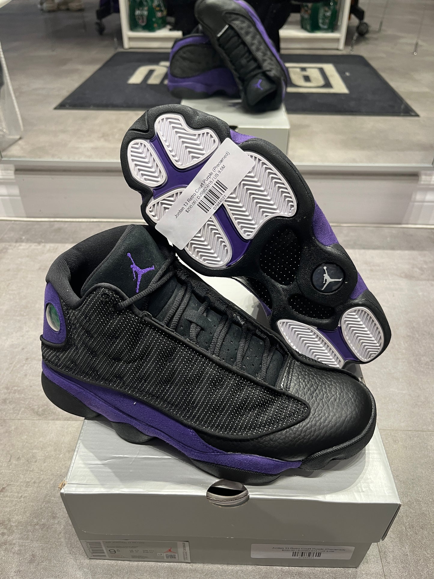 Jordan 13 Retro Court Purple (Preowned Size 9.5)