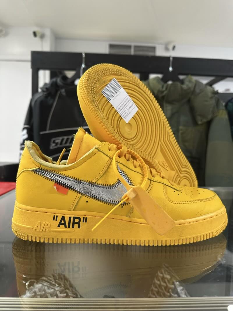 Nike Air Force 1 Low Off-White ICA University Gold - Pre-Owned Size 9 (No original box)