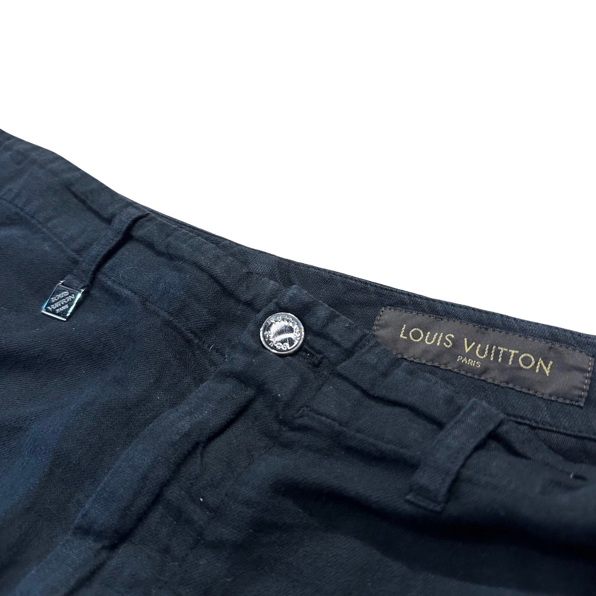 Louis Vuitton Cargo Shorts (Preowed Size 36W) - Pre-Owned