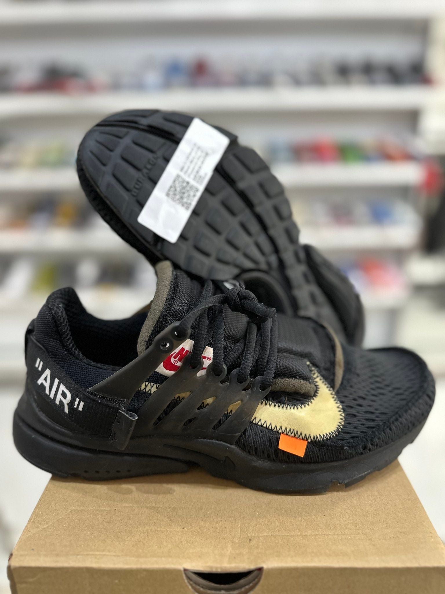Nike X Off-White Air Presto Black (2018) - Pre-Owned Size 8 (No original box)