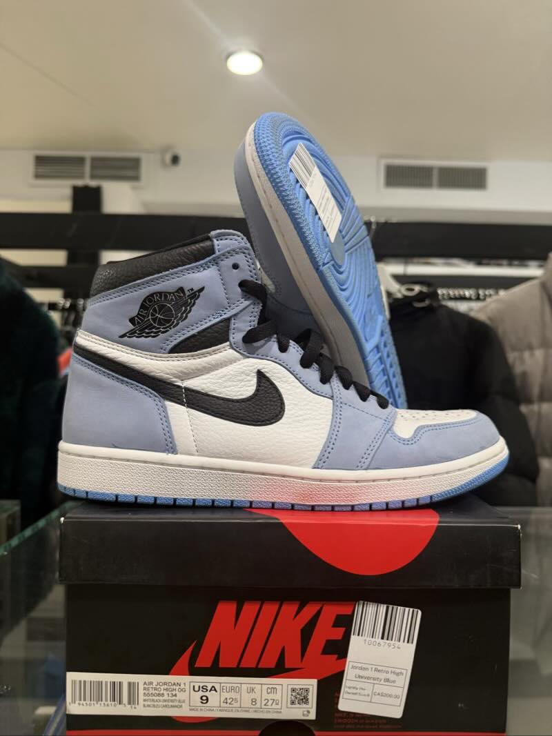 Jordan 1 Retro High University Blue - Lightly Pre-Owned Size 9