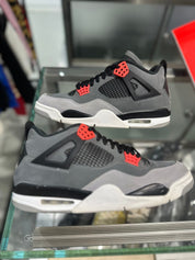 Jordan 4 Retro Infrared - Pre-Owned Size 10.5