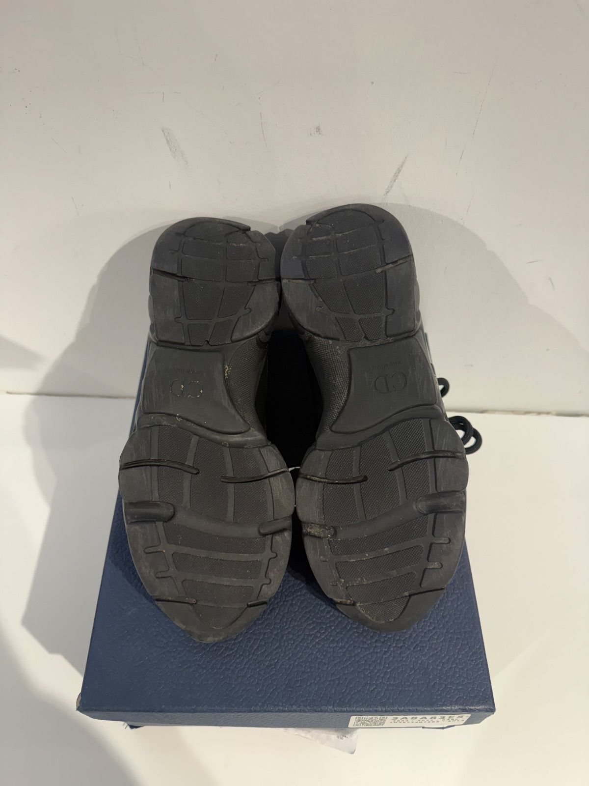 Dior B22 Reflective Black - Pre-Owned Size 7