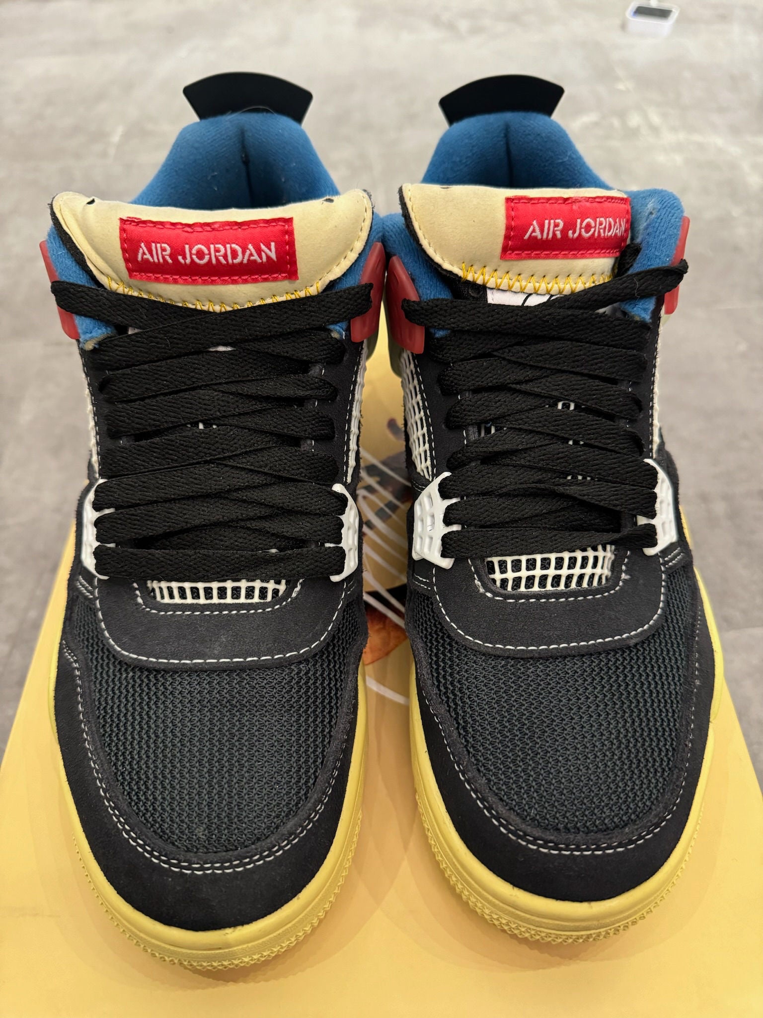 Air Jordan 4 Retro Union Off Noir - Pre-Owned Size 8M