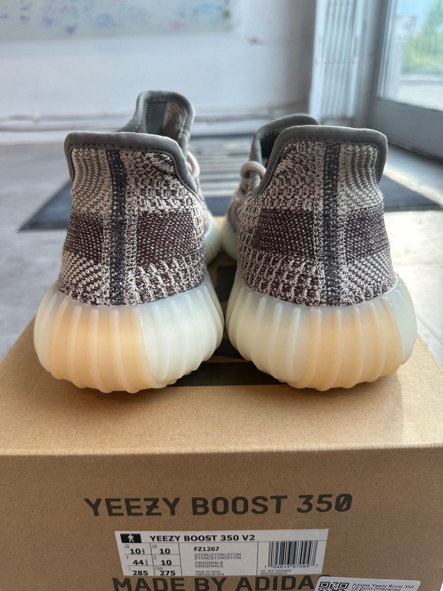 Adidas Yeezy Boost 350 V2 Zyon - Pre-Owned Size 10.5