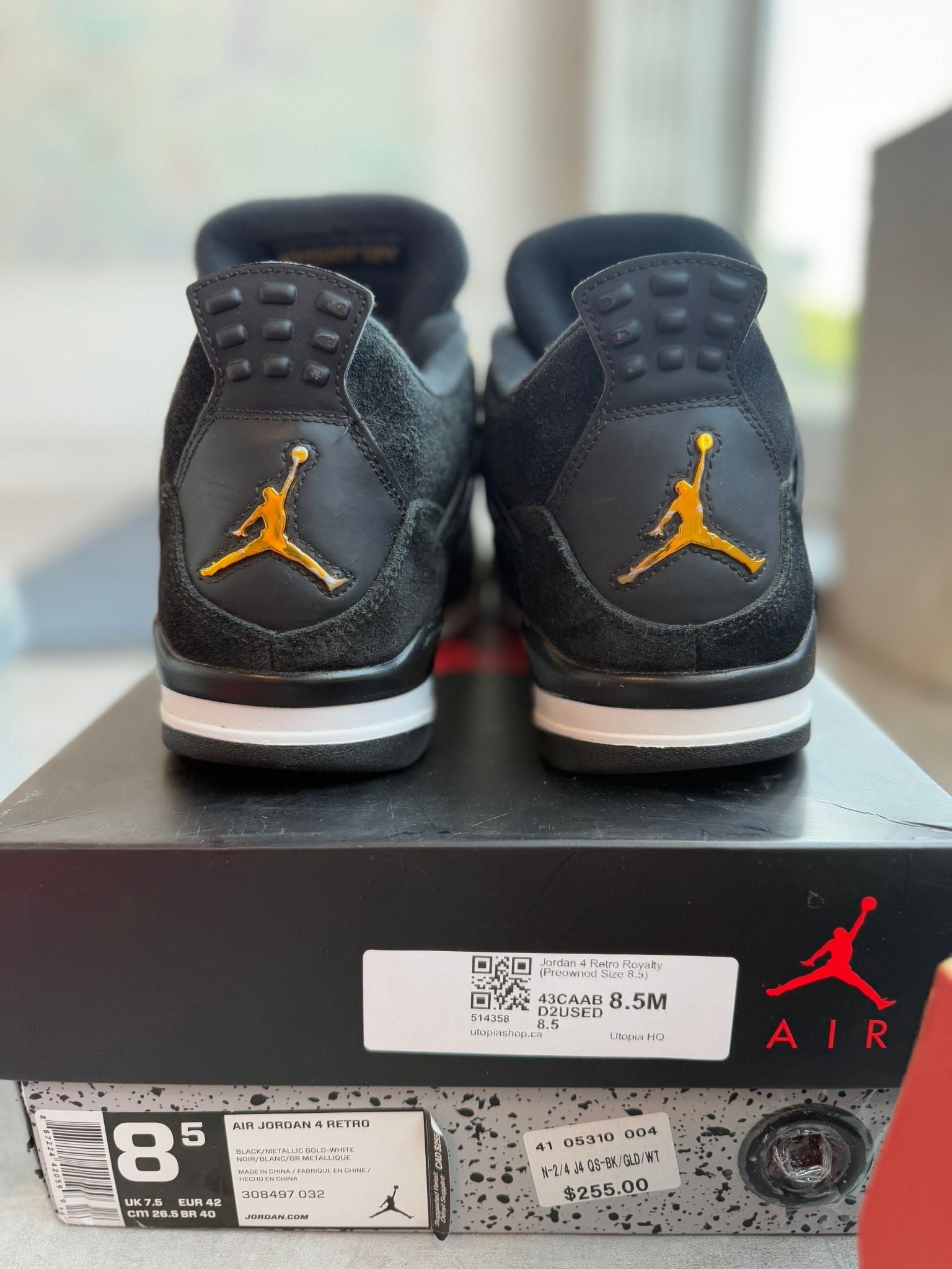 Jordan 4 Retro Royalty - Pre-Owned Size 8.5