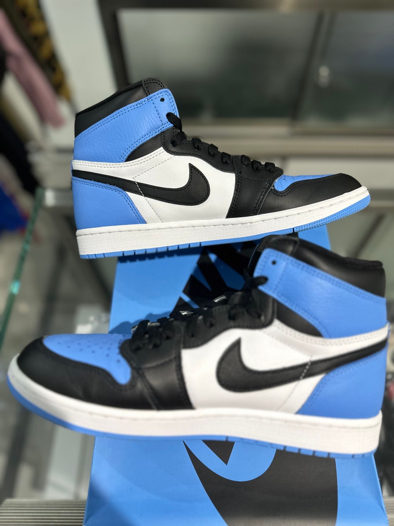 Jordan 1 Retro High UNC Toe - Pre-Owned Size 9