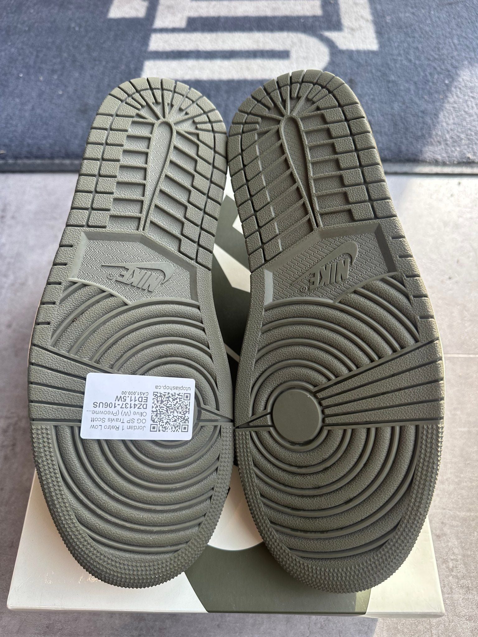 Jordan 1 Retro Low OG SP Travis Scott Olive (W) - Pre-Owned Size 10M/11.5W