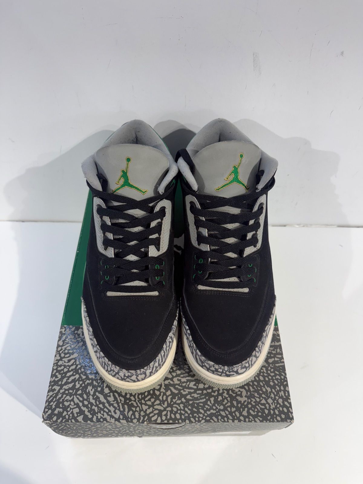 Jordan 3 Retro Pine Green - Pre-Owned Size 11.5