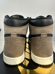 Jordan 1 Retro High OG Palomino - Pre-Owned Size 10.5