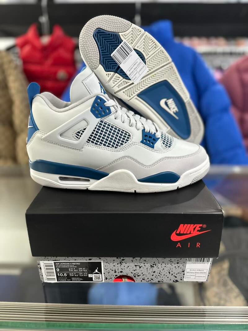 Jordan 4 Retro Military Blue (2024) - Pre-Owned Size 9