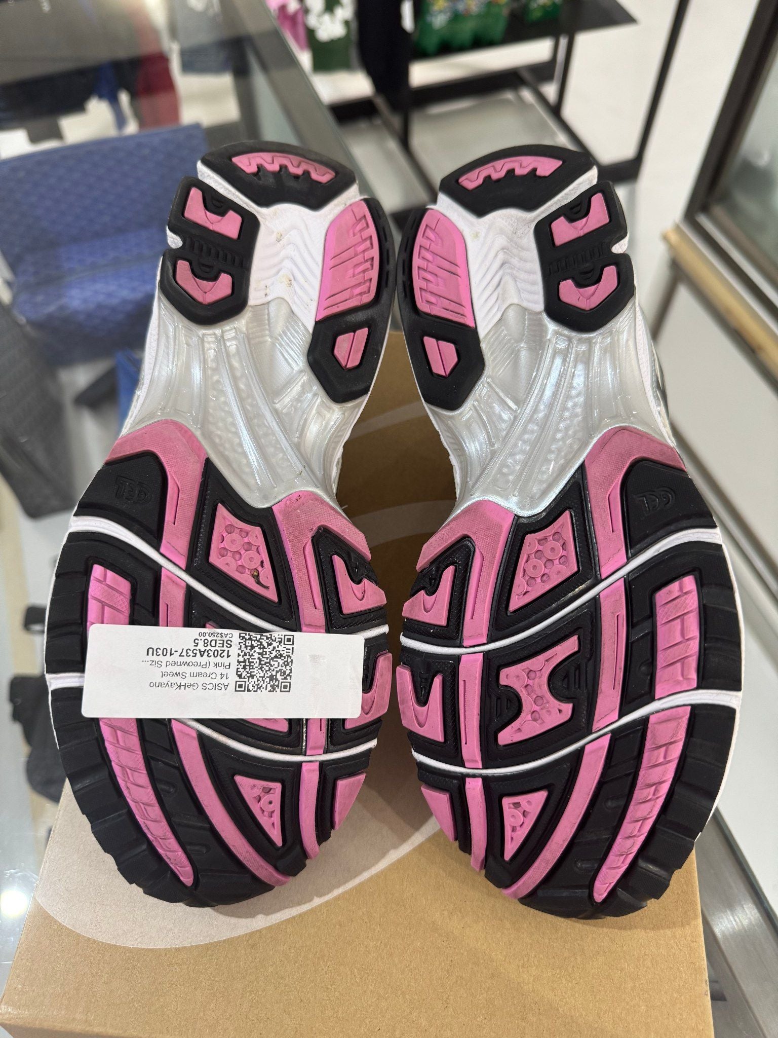 ASICS Gel-Kayano 14 Cream Sweet Pink - Pre-Owned Size 8.5