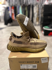 Adidas Yeezy Boost 350 V2 Earth - Pre-Owned Size 9.5