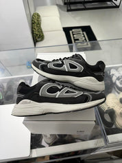 Dior B30 Black - Pre-Owned Size 12 (No original box)