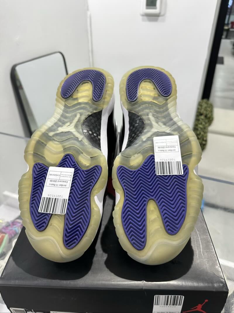Jordan 11 Retro Concord (2018) - Pre-Owned Size 10 (Replacement box)