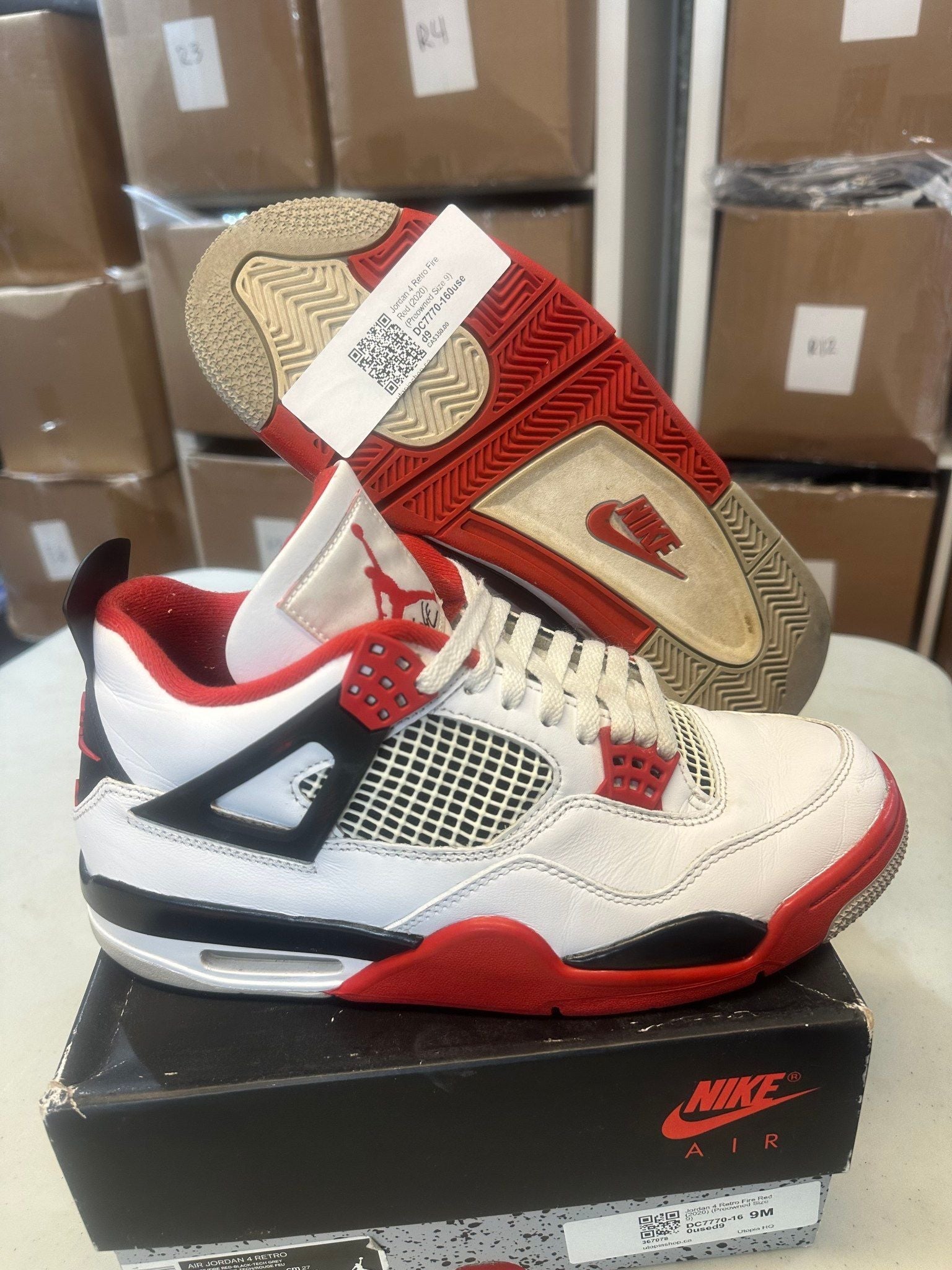 Jordan 4 Retro Fire Red (2020) - Pre-Owned Size 9