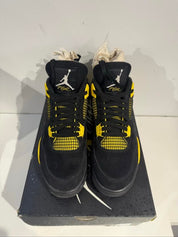 Jordan 4 Retro Thunder (2023) - Pre-Owned Size 11