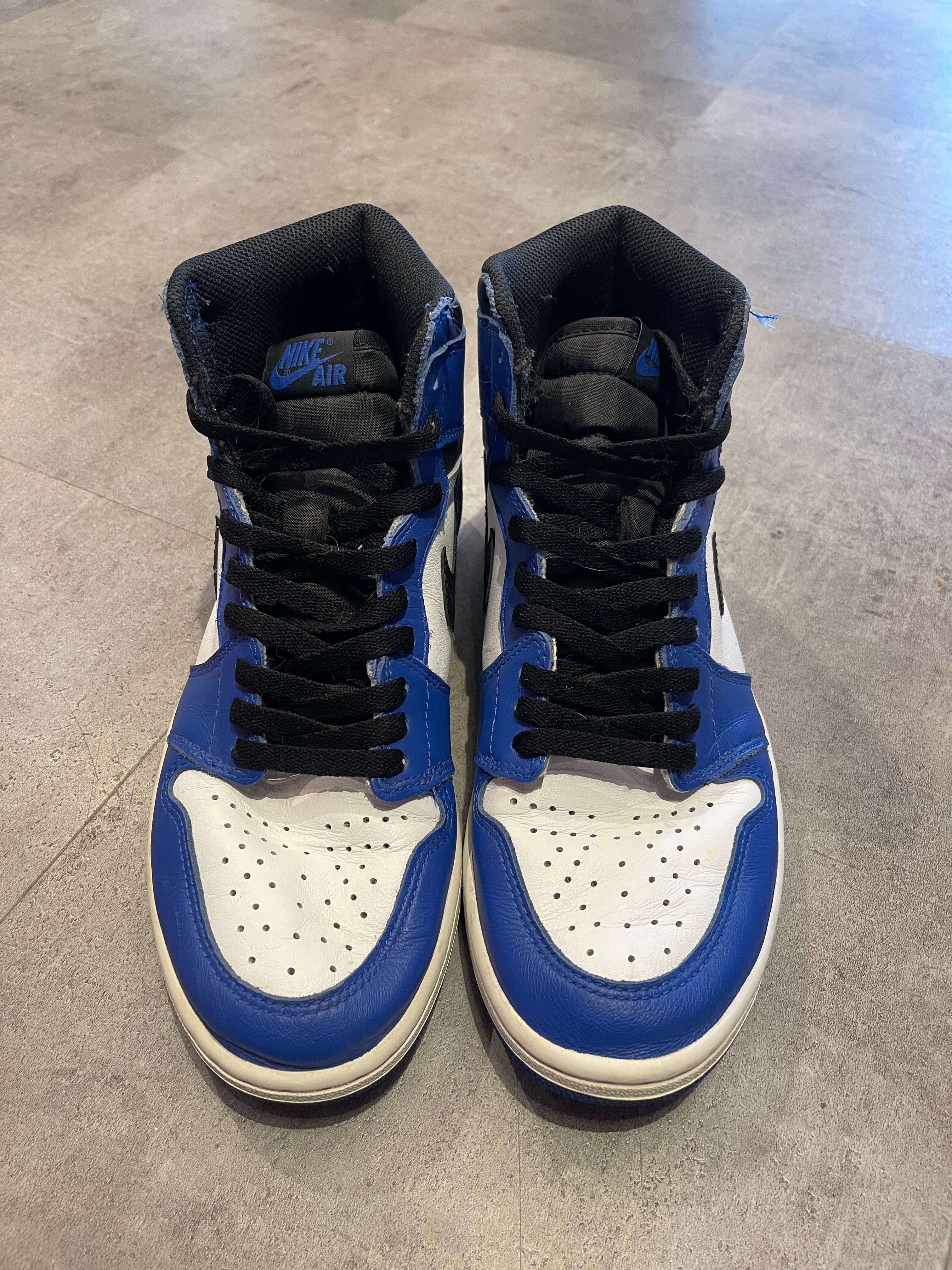 Jordan 1 Retro High OG Game Royal - Pre-Owned Size 9 (No original box)