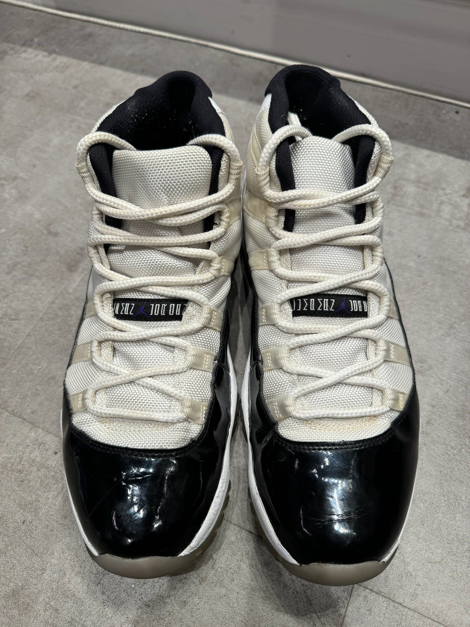 Jordan 11 Retro Concord (2011) - Pre-Owned Size 11 (No original box)