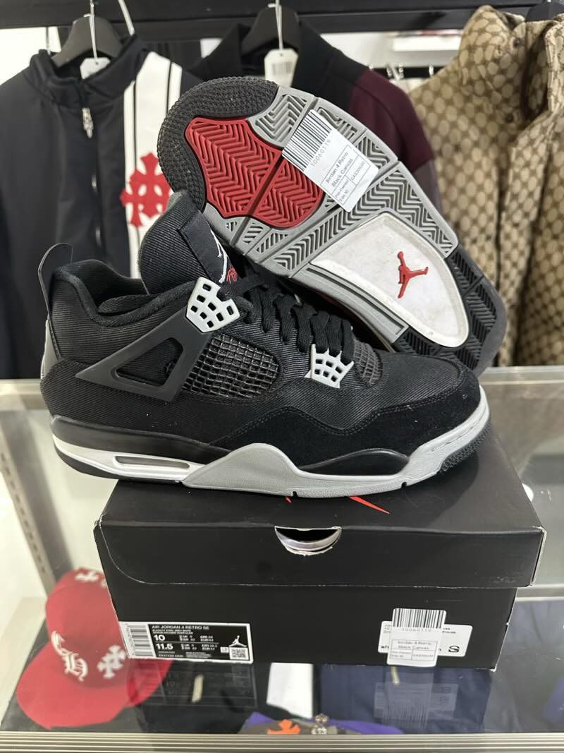 Jordan 4 Retro Black Canvas - Pre-Owned Size 10