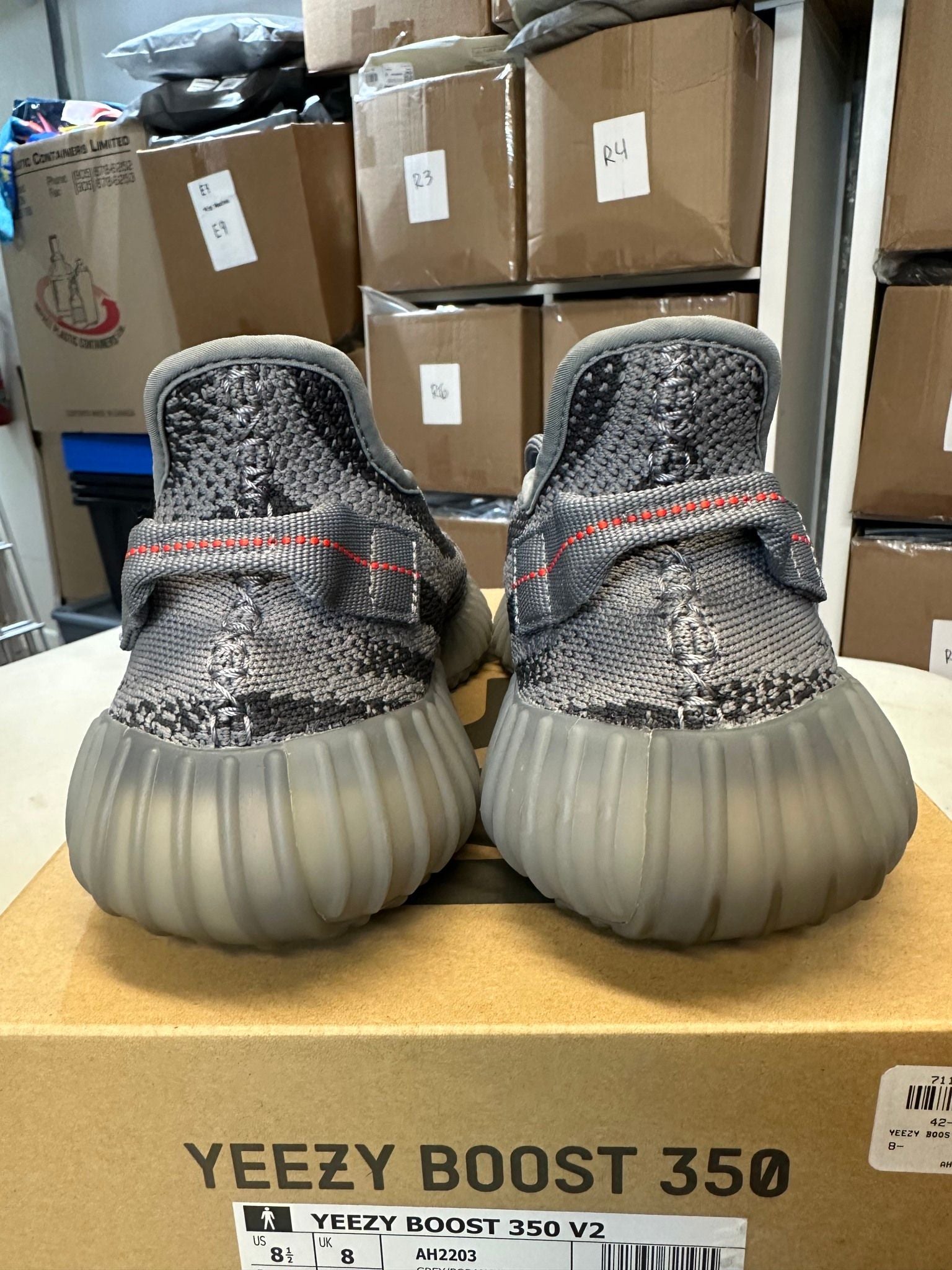 adidas Yeezy Boost 350 V2 Beluga 2.0 - Pre-Owned Size 8.5