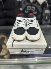 Jordan 1 Retro Low OG SP Travis Scott Olive (W) - Lightly Pre-Owned Size 9.5M/11W