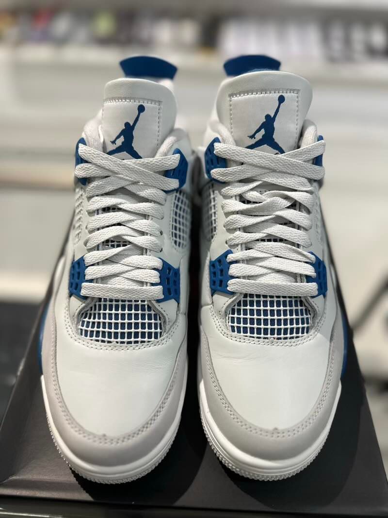 Jordan 4 Retro Military Blue (2024) - Tried On Size 8