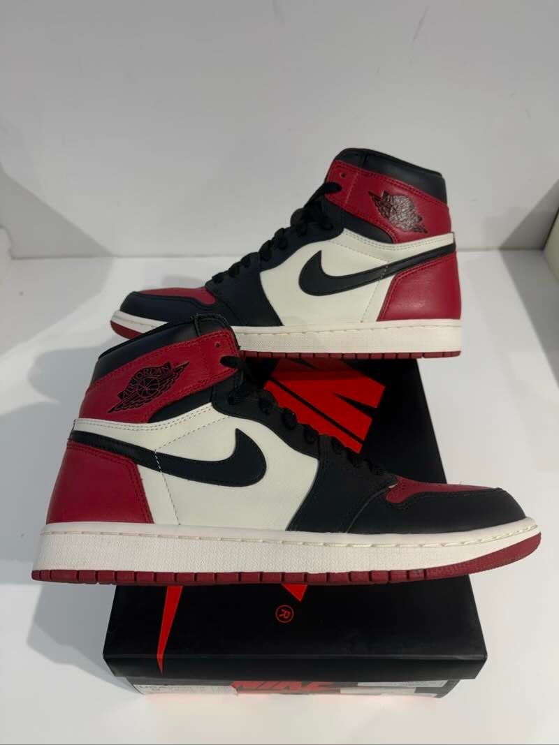 Jordan 1 Retro High Bred Toe - Lightly Used Size 9