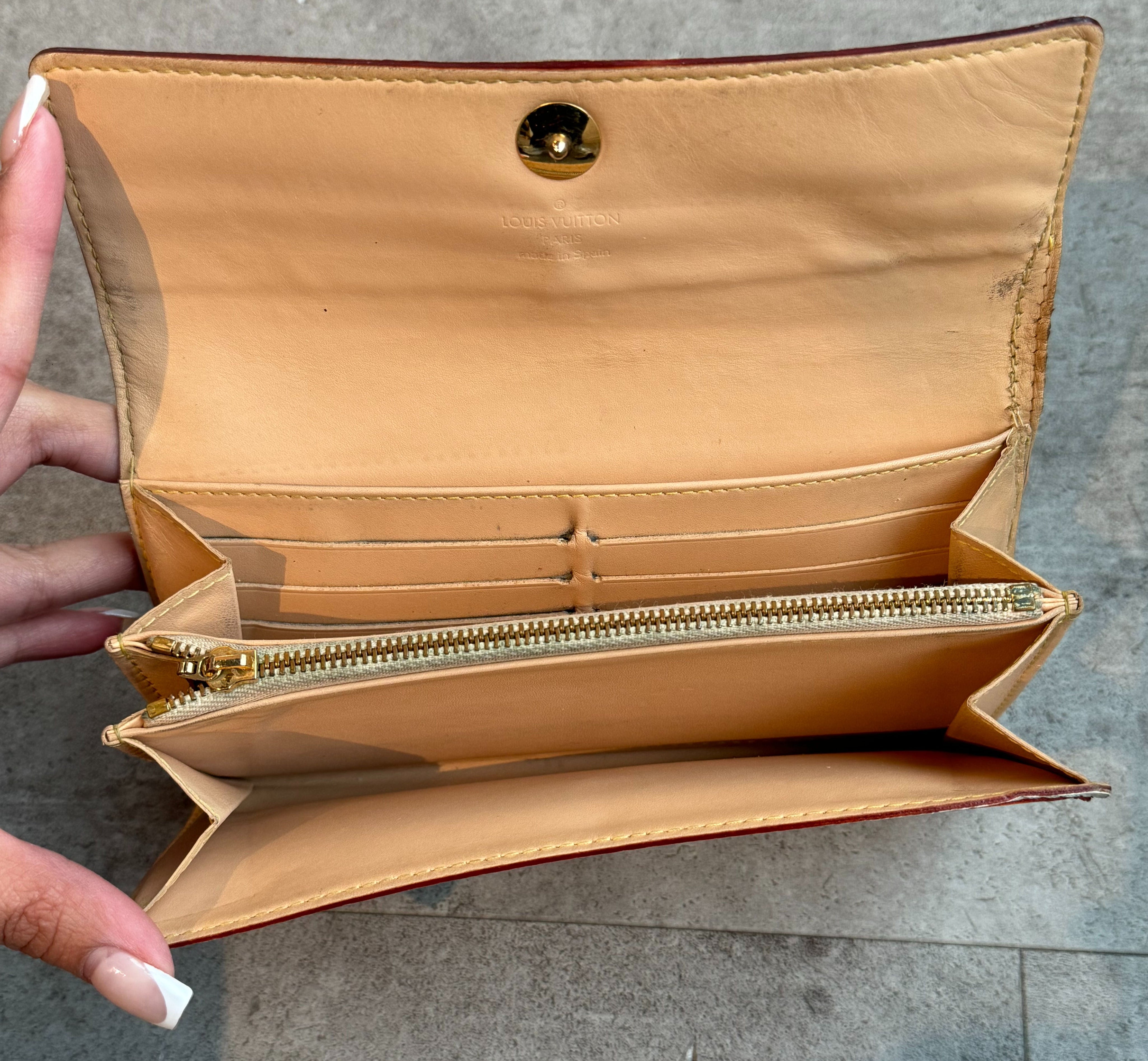 Louis Vuitton x Takashi Murakami Sarah Wallet White (Preowned) - Pre-Owned